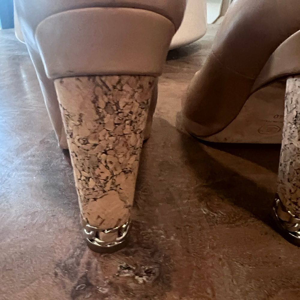 Chanel pump size 40 (US size 10) - Picture 7 of 16